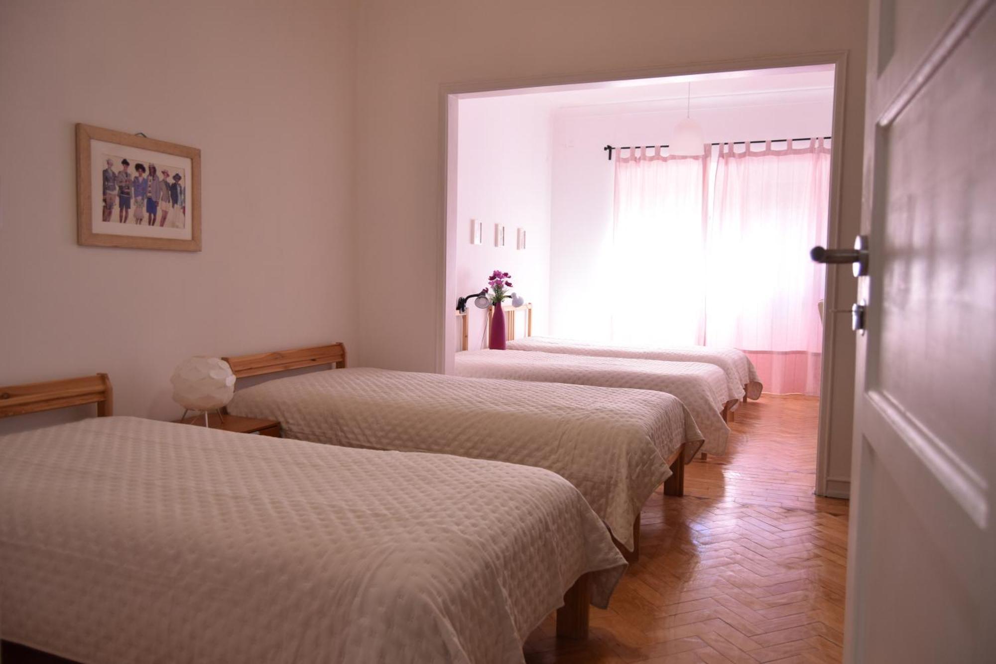 Young Apartment Lisbon Luaran gambar
