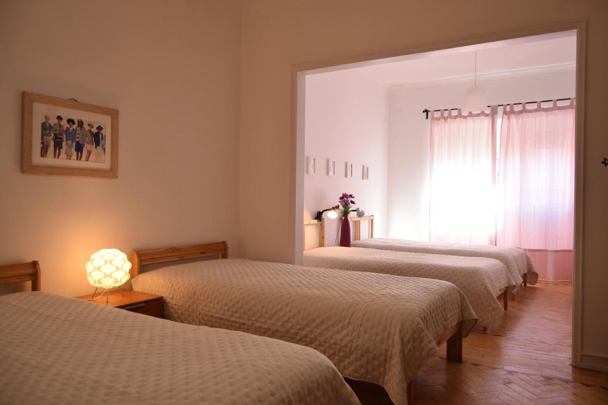 Young Apartment Lisbon Luaran gambar